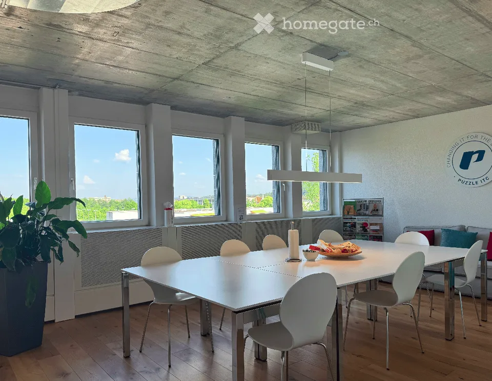 Bright office space (furnished) in central location