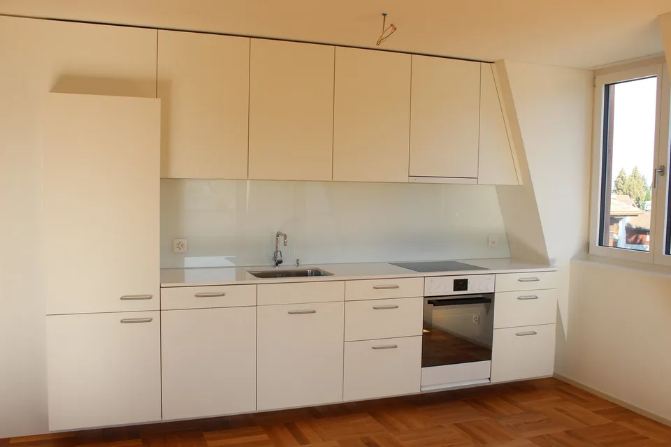 Bell'edificio nuovo - appartamento di 3,5 locali all'ultimo piano