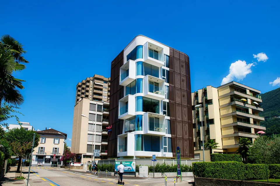 2,5 locaux de nouvelle construction avec jardin privé.