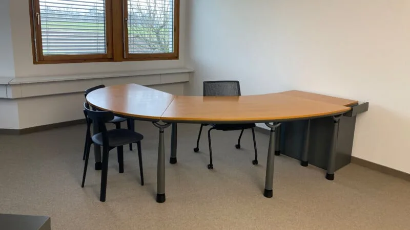 Bureaux meublés dans un centre d'affaires moderne à Obfelden
