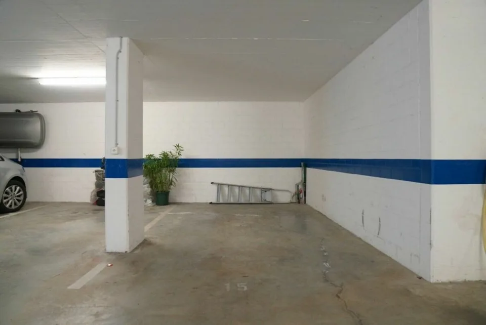 Parking spaces in a very well-kept garage in Weinfelden