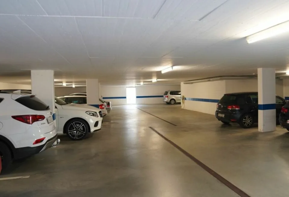 Parking spaces in a very well-kept garage in Weinfelden