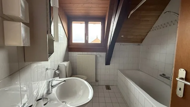 Grande appartamento accogliente in un edificio storico del villaggio