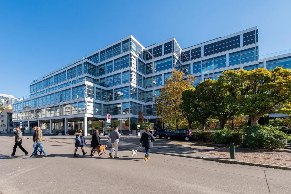 Ihr neuer Firmenstandort in Altstetten – 479 m² Plug & Work mit Stil und Effizienz