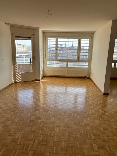 5,5-Zimmerwohnung,116.9 m2, 2.OG,am Rheinufer/befristet bis 30.11.2026