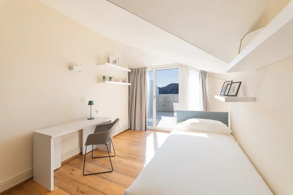 LUGANO-COLLINA D'ORO-LUSSUOSO ATTICO ARREDATO CON SERVIZIO ALBERGHIERO,SPLENDIDA VISTA LAGO(rif.602) – foto 11 di 30