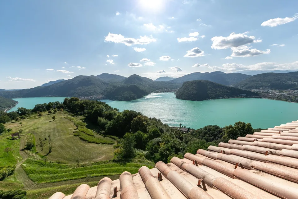 LUGANO-COLLINA D'ORO-LUSSUOSO ATTICO ARREDATO CON SERVIZIO ALBERGHIERO,SPLENDIDA VISTA LAGO(rif.602) – foto 14 di 30