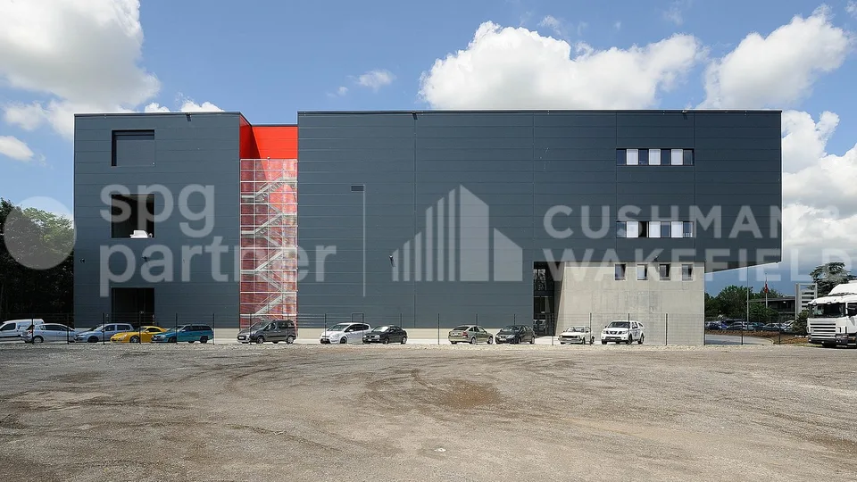 Logistikfläche von 1600 m² Meyrin (ZIMEYSA) - EK9