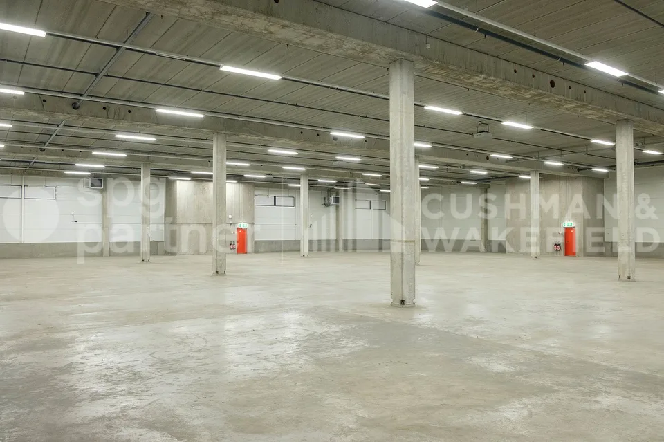 Logistikfläche von 1600 m² Meyrin (ZIMEYSA) - EK9