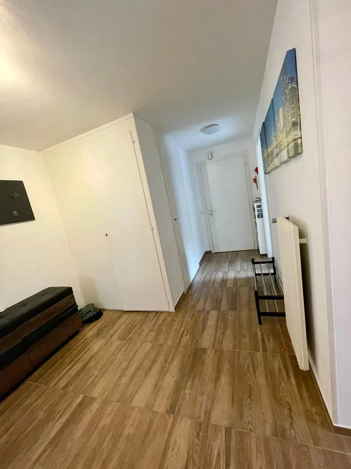Appartement lumineux de 3 pièces au rez-de-chaussée