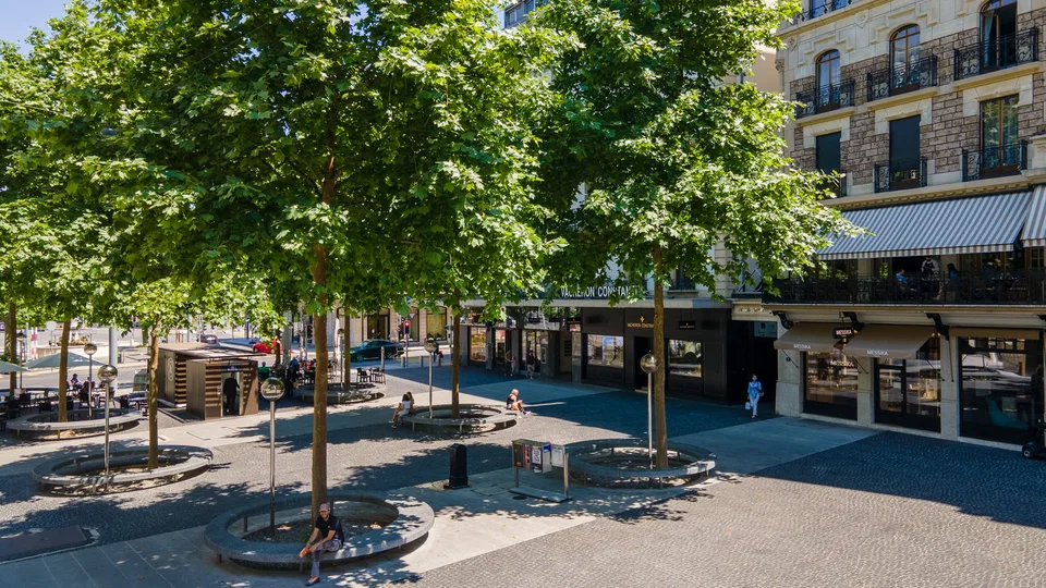 Magnifici uffici di 250 m2 in Rue du Port 4