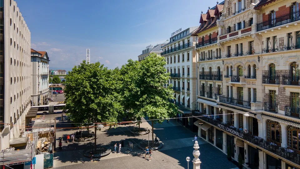 Magnifici uffici di 250 m2 in Rue du Port 4