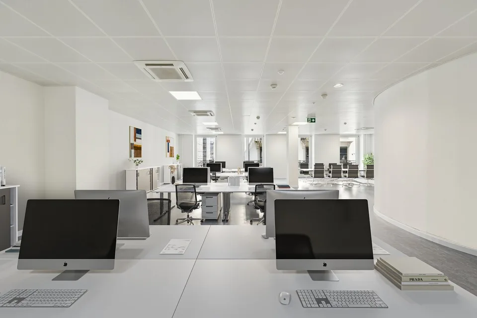 Magnifici uffici di 250 m2 in Rue du Port 4