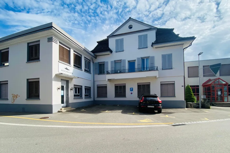 1800m2 Gewerberäumlichkeiten in zentraler Lage von Worb