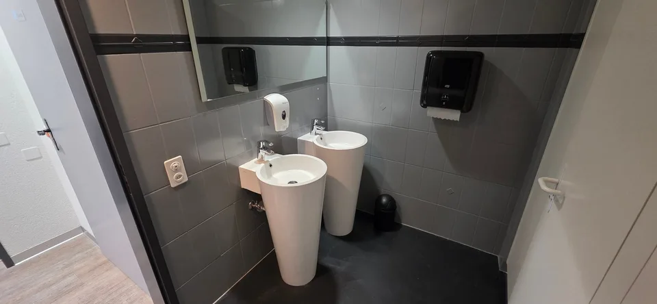 Moderner und heller Raum im Herzen von Biel – Foto 6 von 10