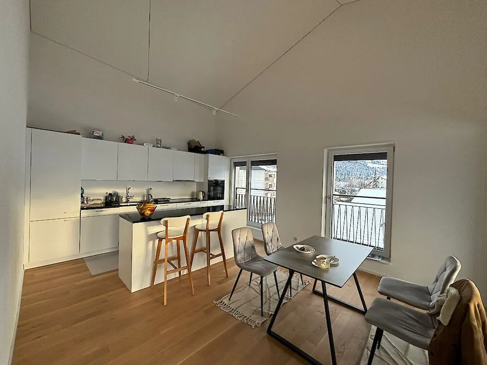 Moderne 4.5-Zimmerwohnung Attika im Herzen von Plaffeien