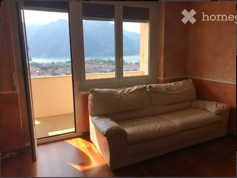 Appartement monolocal meublé avec vue sur le lac