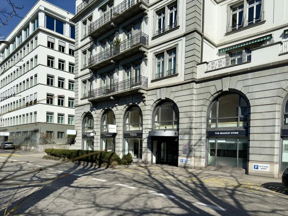 Rough construction area with design flexibility in central location