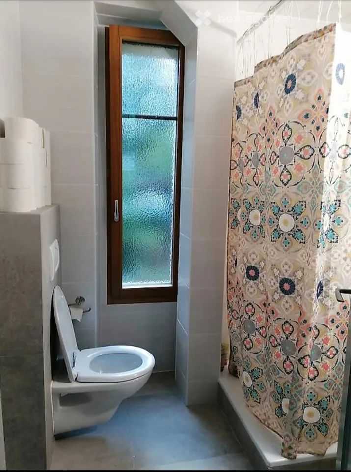 Room in shared accommodation ONLY IN SEPTEMBER
