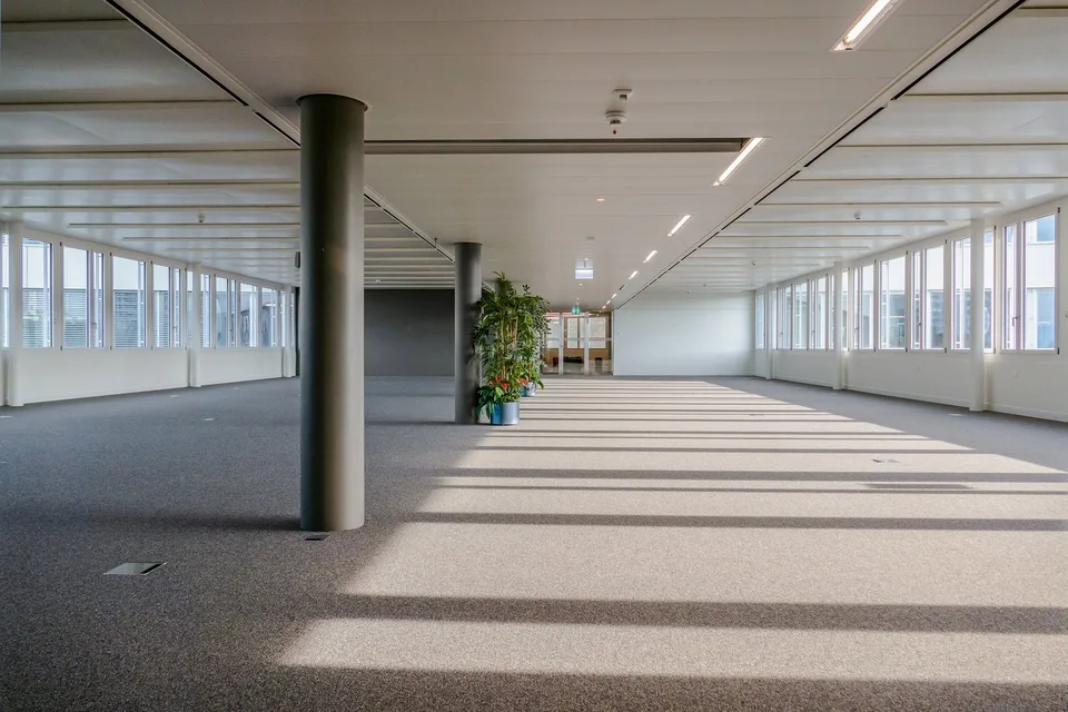 570 m2 - Superfici ufficio magnifiche vicino a Biopôle