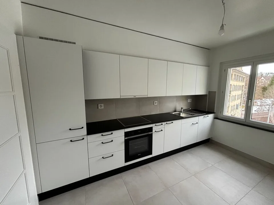 Appartement de 3 pièces entièrement rénové avec balcon