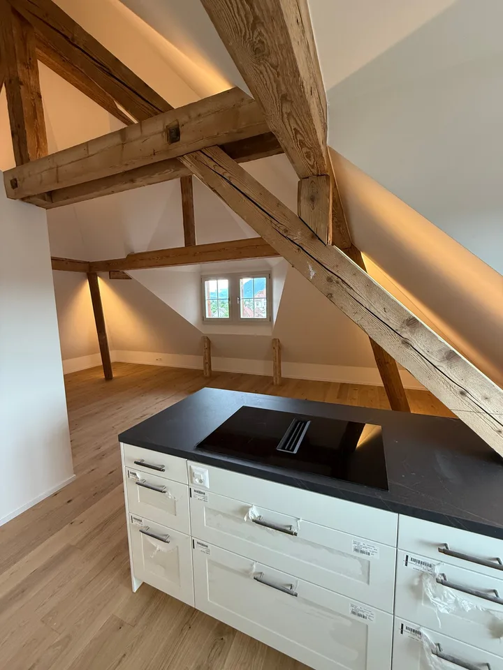 Neuve: Appartement 3 Pièces en Mansarde – Style Vintage Rencontre Confort Moderne
