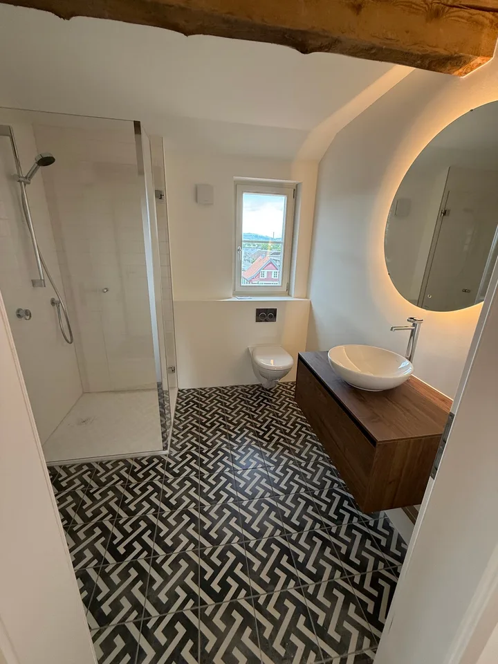 Neuve: Appartement 3 Pièces en Mansarde – Style Vintage Rencontre Confort Moderne