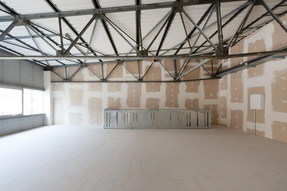 HANGAR 51 - IL BOX SU MISURA PER LA TUA ATTIVITÀ (BOX 15-16) – foto 11 di 17