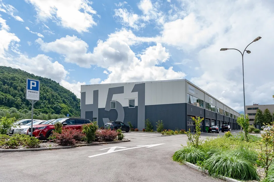 HANGAR 51 - IL BOX SU MISURA PER LA TUA ATTIVITÀ (BOX 15-16) – foto 12 di 17