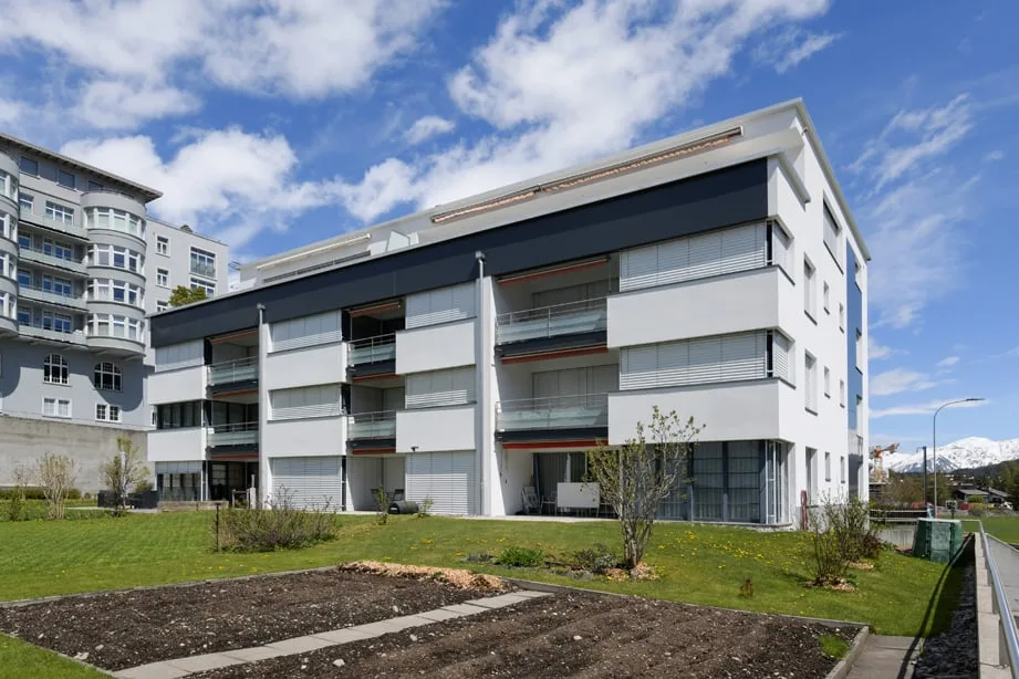 Attraktive 3.5 Zimmer-Attikawohnung an zentraler Lage in Davos Dorf