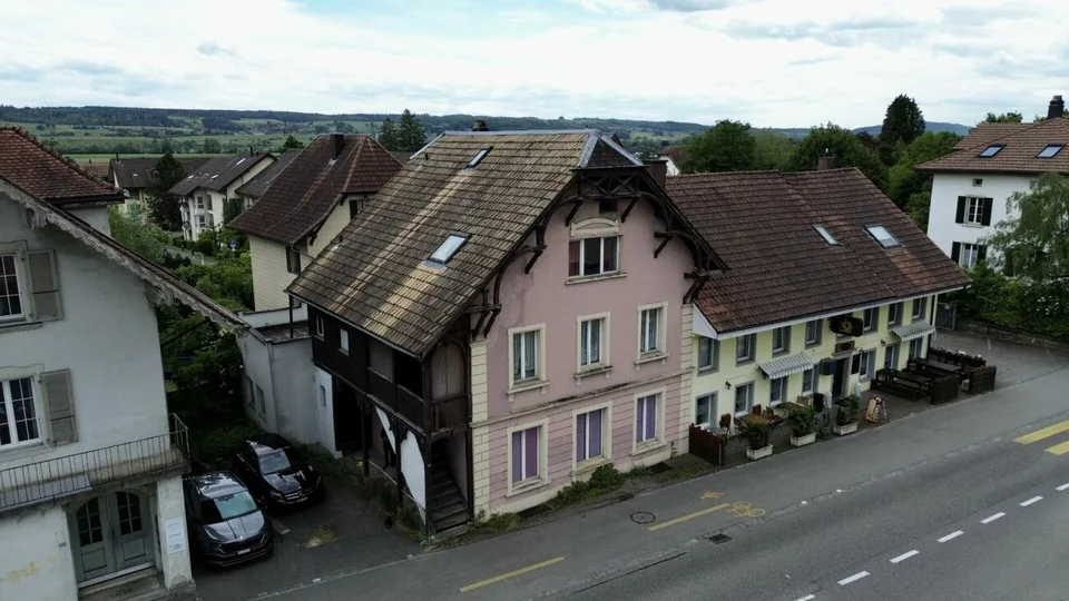 Jetzt oder nie - Mehrfamilienhaus mit grossem Potenzial für Investoren!