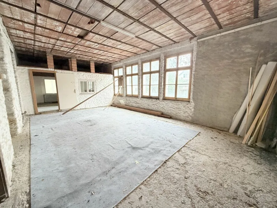 Jetzt oder nie - Mehrfamilienhaus mit grossem Potenzial für Investoren!