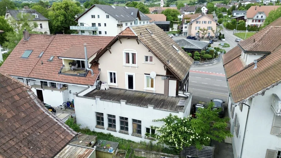 Jetzt oder nie - Mehrfamilienhaus mit grossem Potenzial für Investoren!