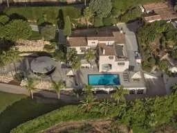 ECCEZIONALE TENUTA SUPER CANNES