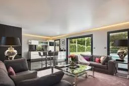 ECCEZIONALE TENUTA SUPER CANNES – photo 9 sur 12