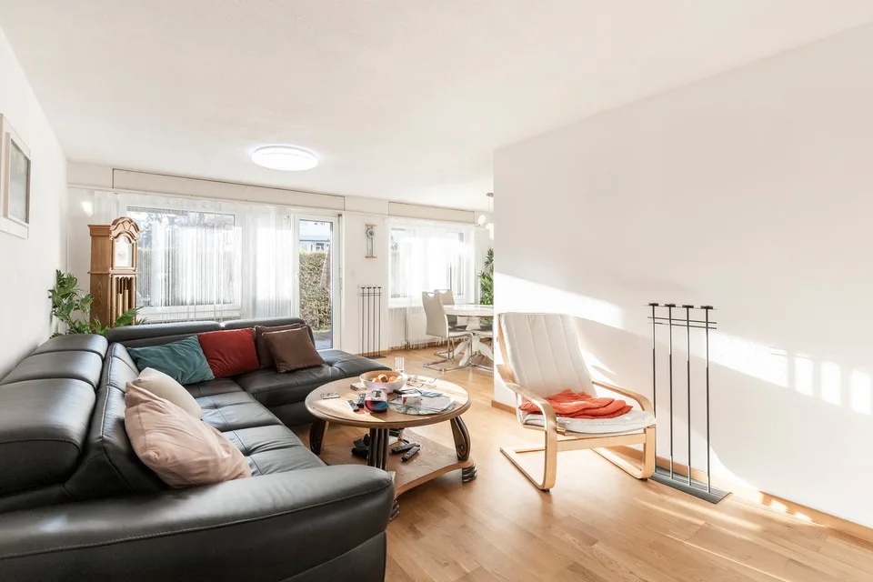 Ihr neues Zuhause mit sonnigem Gartensitzplatz