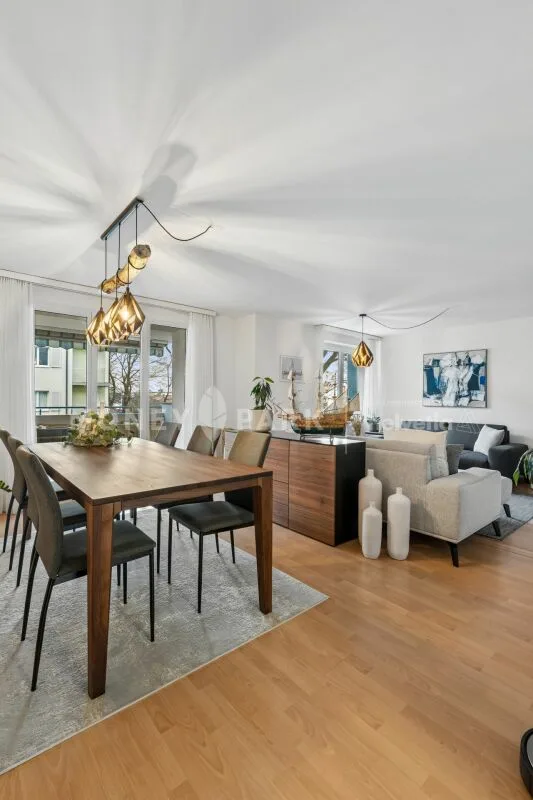 Grosszügige Wohnung mit zwei Balkonen und viel Wohnkomfort in Chur.