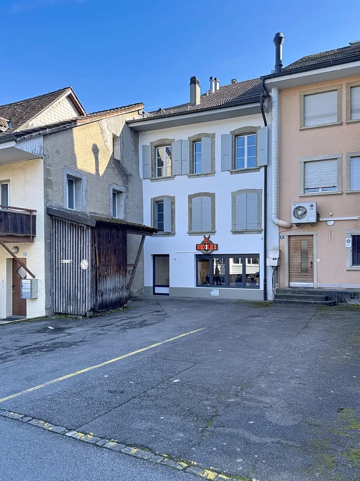 Bel immeuble de rendement au centre d'Avenches