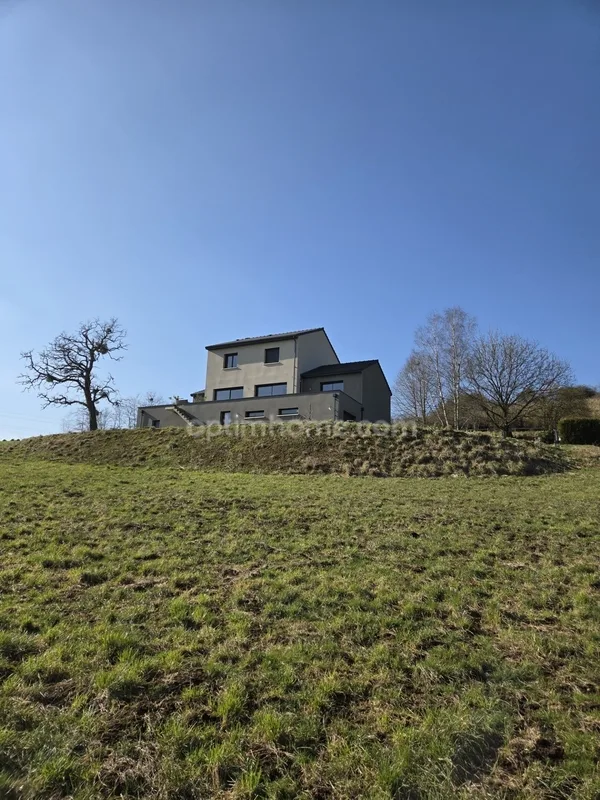 Neues Haus zum Verkauf!! 3 Schlafzimmer + ein Elternsuite im Erdgeschoss – Foto 7 von 13