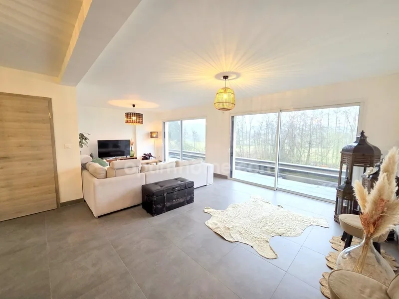 Neues Haus zum Verkauf!! 3 Schlafzimmer + ein Elternsuite im Erdgeschoss