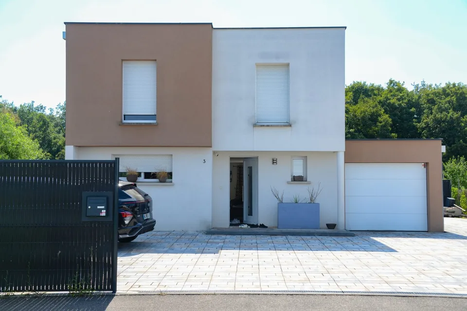 Modernes Einfamilienhaus in Saint-Louis Neuweg – Ruhe, Komfort und Grenznähe