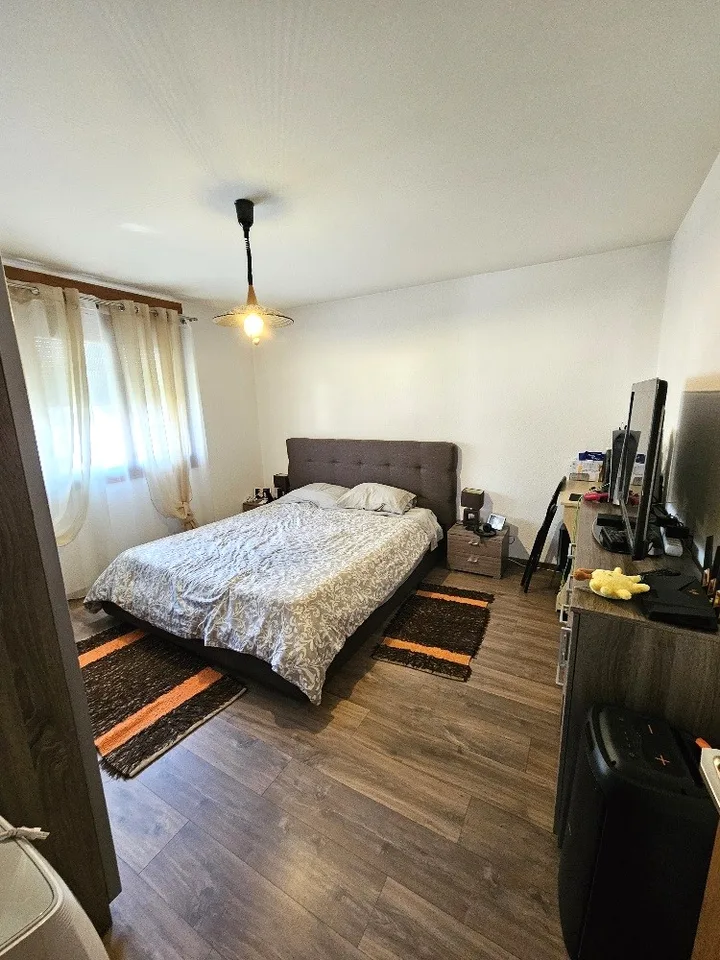 Belle opportunité ! À VENDRE, un bel appartement de 4 pièces 1/2, au centre du village, à Saxon ! – photo 10 sur 18