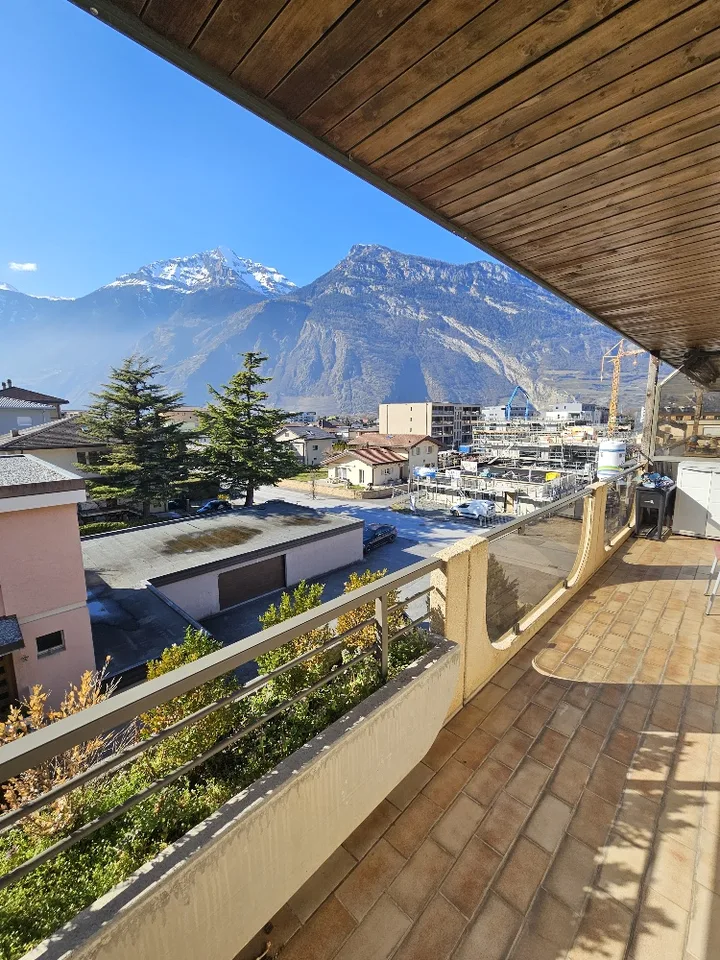 Belle opportunité ! À VENDRE, un bel appartement de 4 pièces 1/2, au centre du village, à Saxon ! – photo 8 sur 18