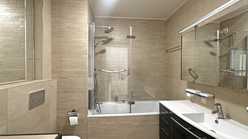 7 Zimmer Wohnung in Genève – Foto 18 von 19