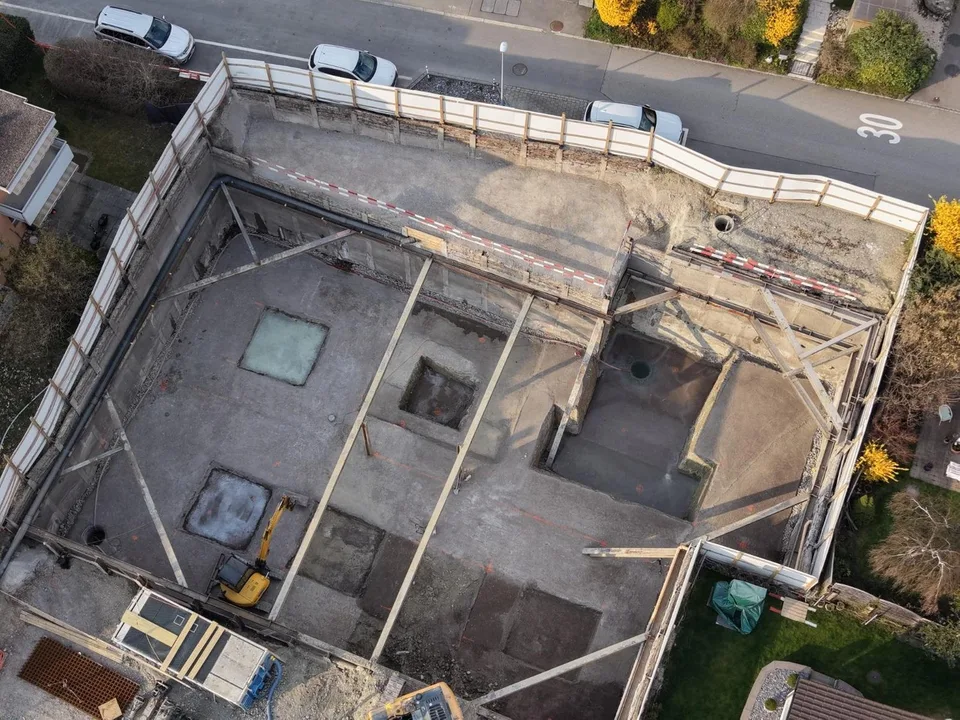 Privatsphäre & Umschwung - 200m2 Aussenfläche -  Untergeschoss Gartenwohnung