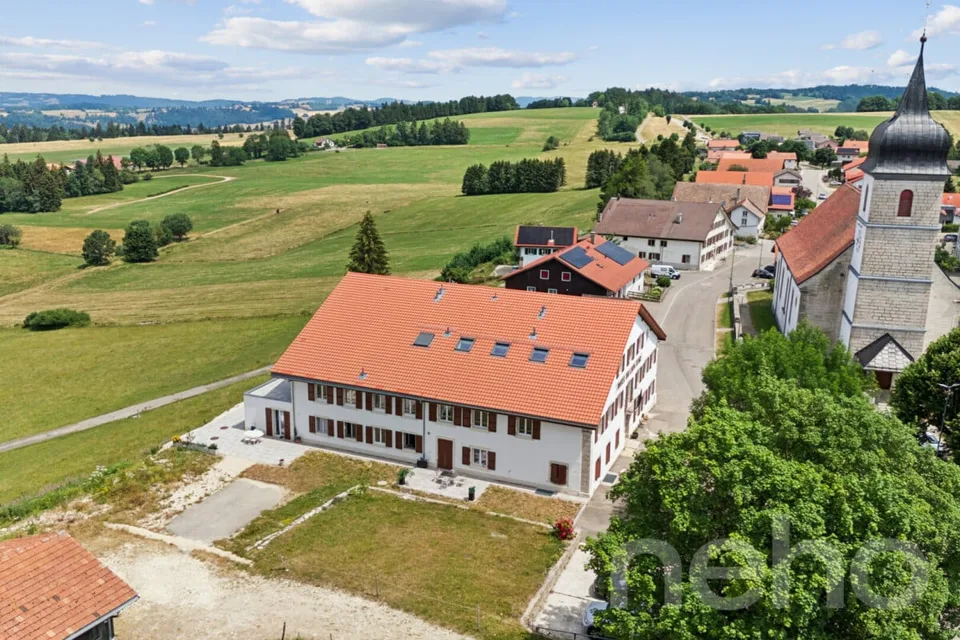 Superbe appartement de 3.5p orienté sud-ouest dans bâtiment historique – Foto 20 von 21
