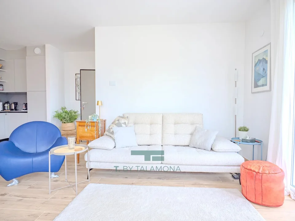 Appartamento moderno con terrazza e vista panoramica in una residenza elegante – foto 12 di 13