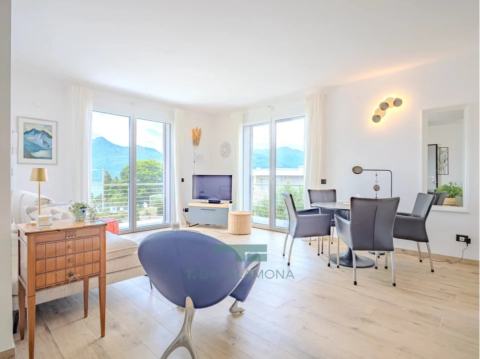 Appartamento moderno con terrazza e vista panoramica in una residenza elegante – foto 7 di 13