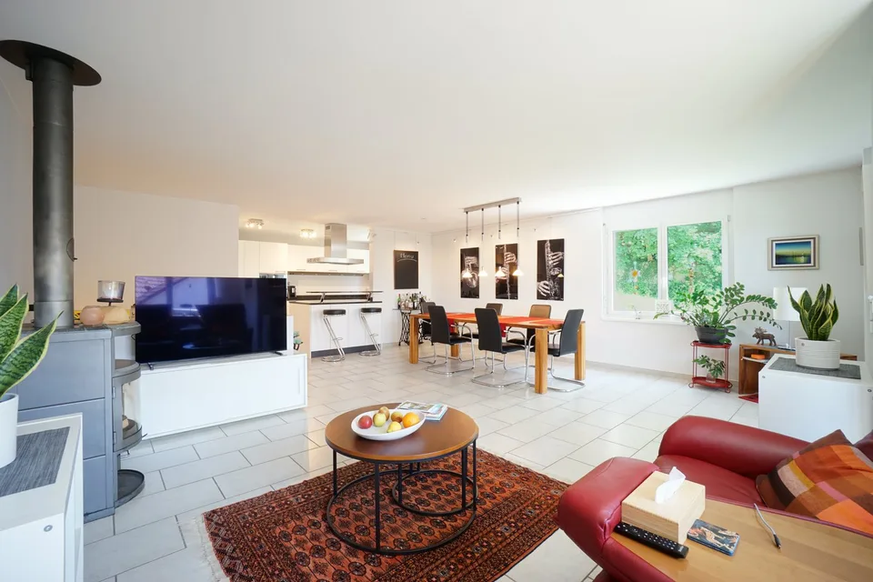 Gepflegte 4.5-Zimmer-Maisonettewohnung in attraktiver und steuergünstigen Gemeinde