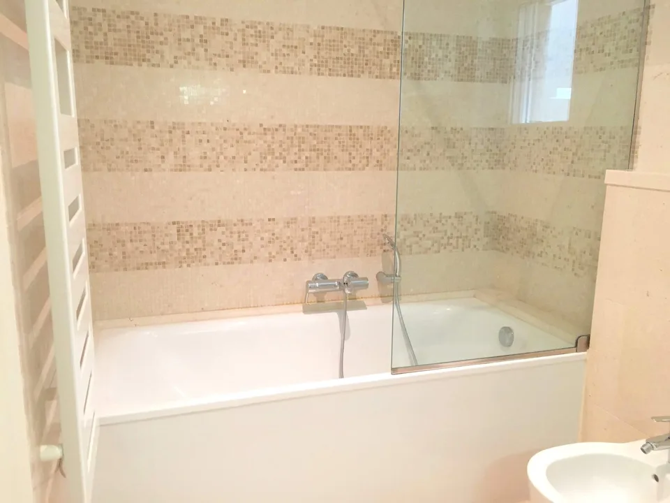 Melide elegantes und geräumiges 5,5-Zimmer-Wohnung – Foto 14 von 15